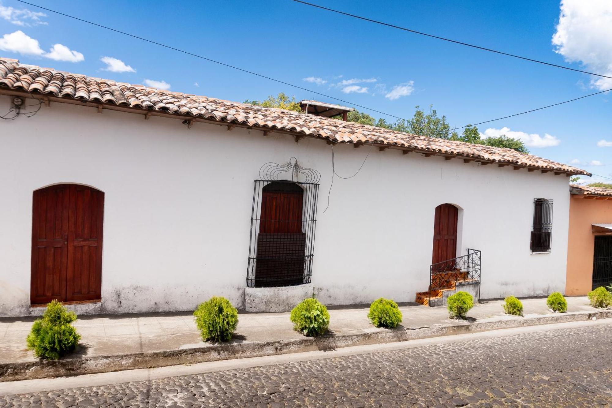Hostal Delmy Suchitoto Exterior photo