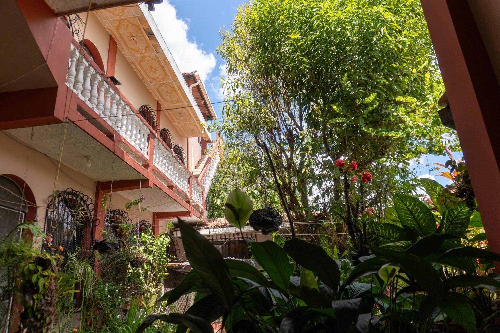 Hostal Delmy Suchitoto Exterior photo